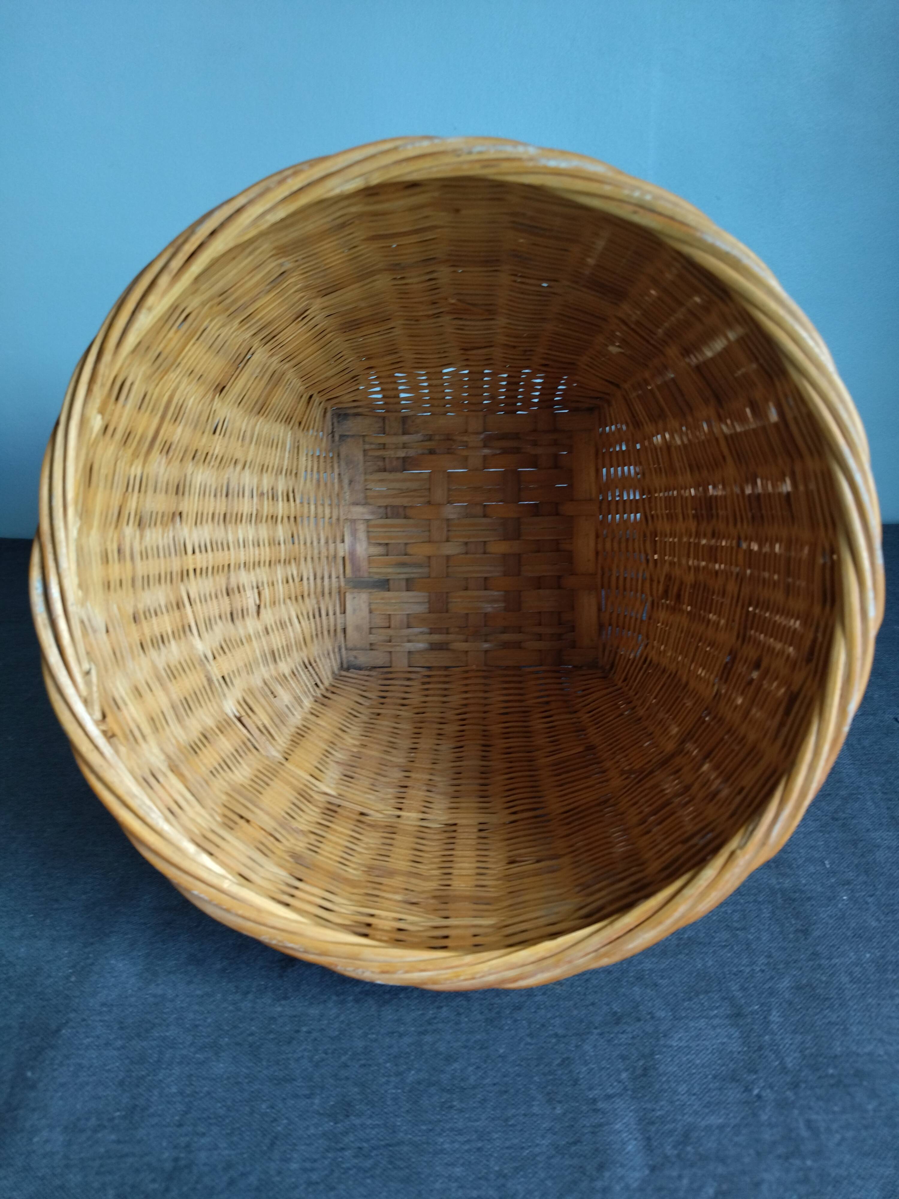 Vintage rattan pot cover