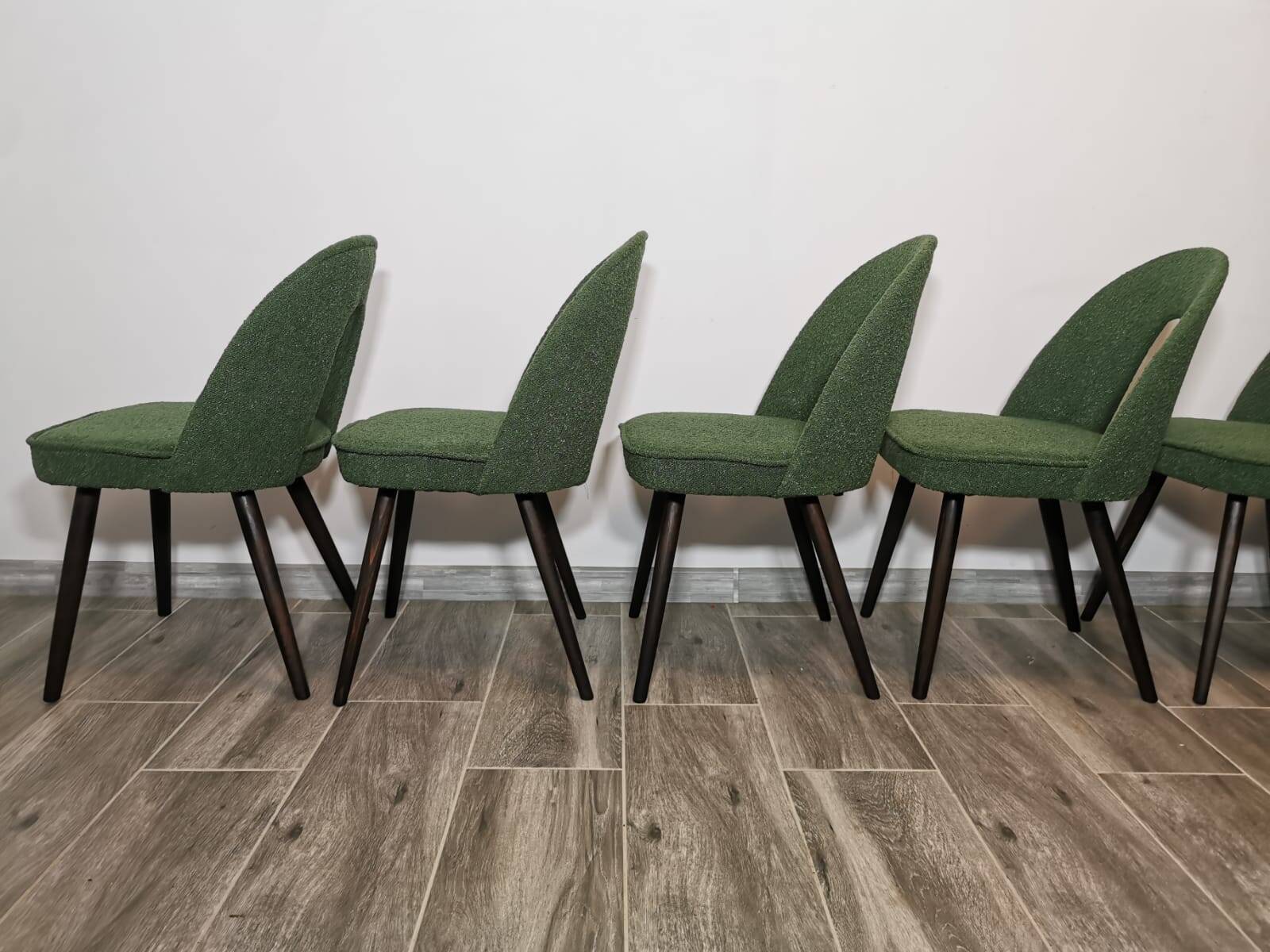 Chaises de salle à manger par Antonin Suman, 1960s, Set de 8