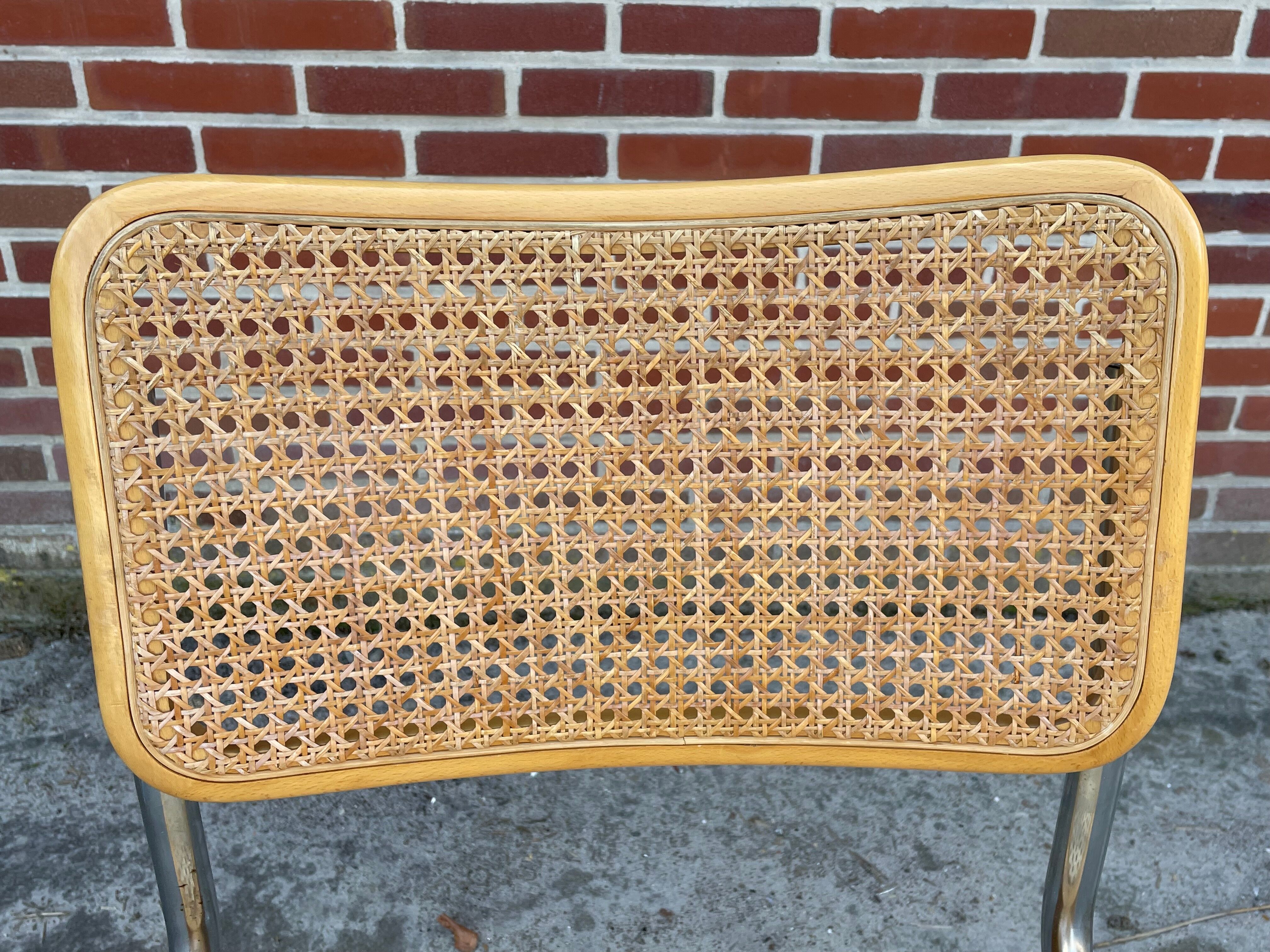 Lot de  4 chaises modèle Cesca B32