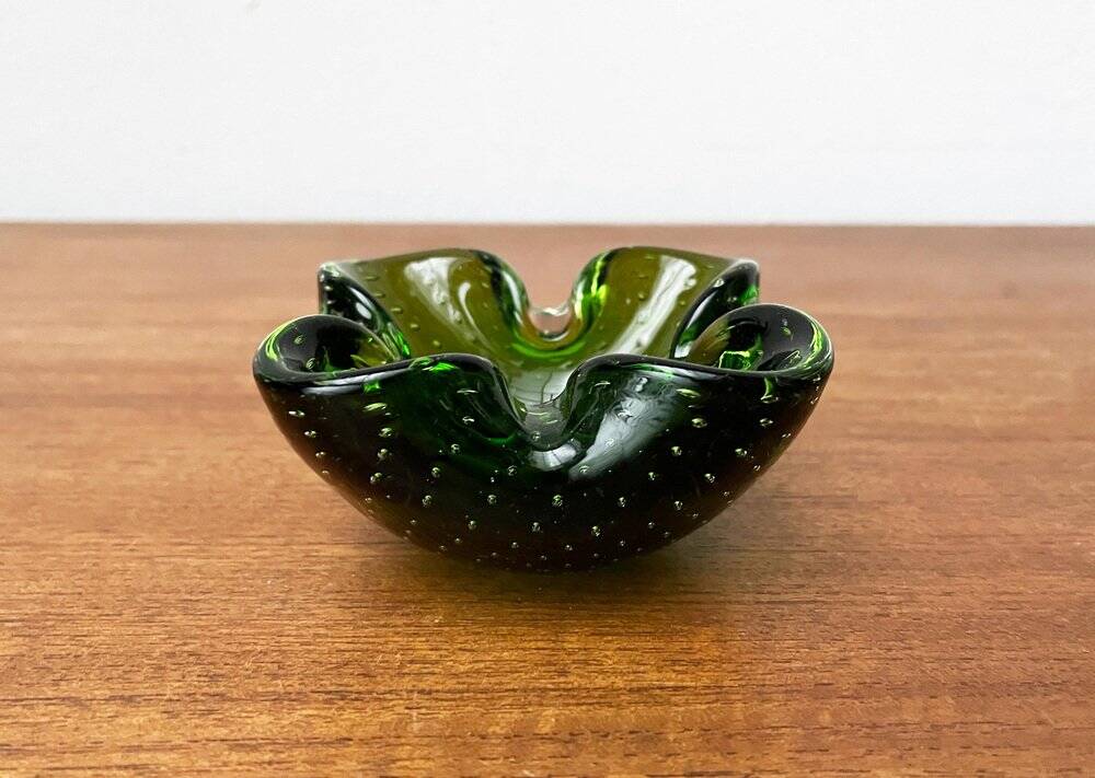 Vintage Italian Bullicante glass bowl from Murano.