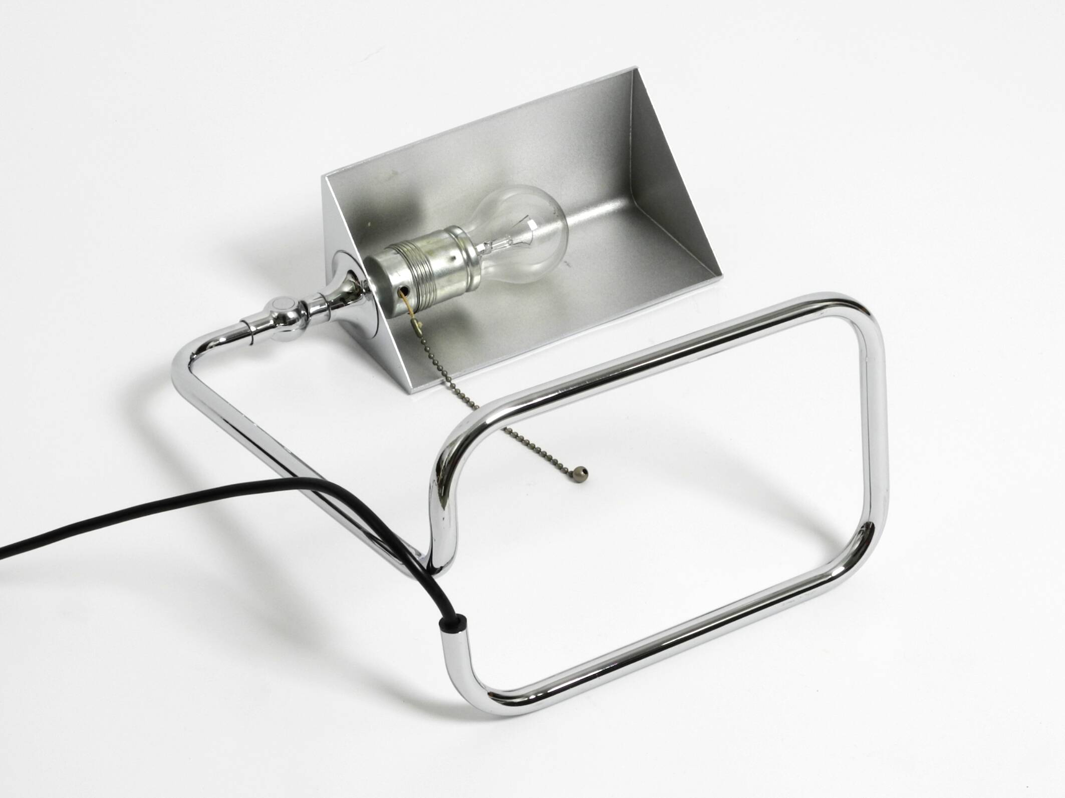 Large original 1980s chrome table lamp by Florian Schulz