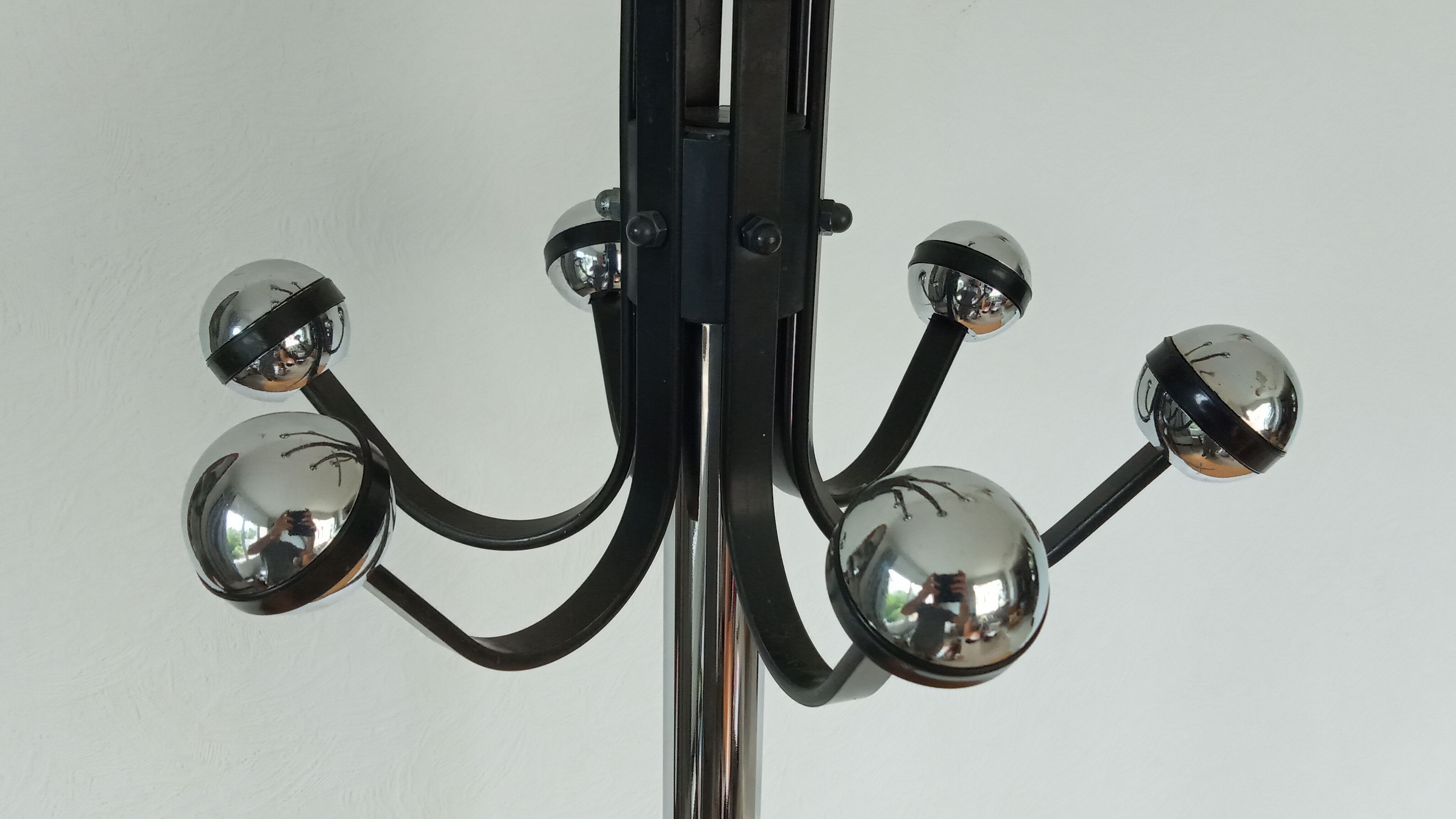 Parrot coat rack 70s