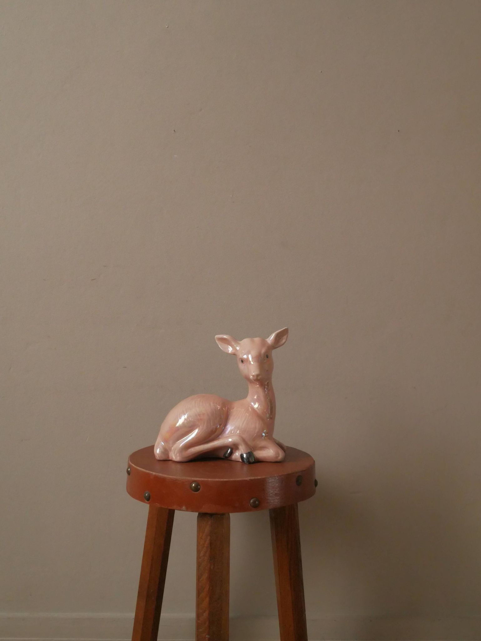 doe ceramic porcelain collection iridescent pink bambi vintage decoration kitsch 50s bohemian child