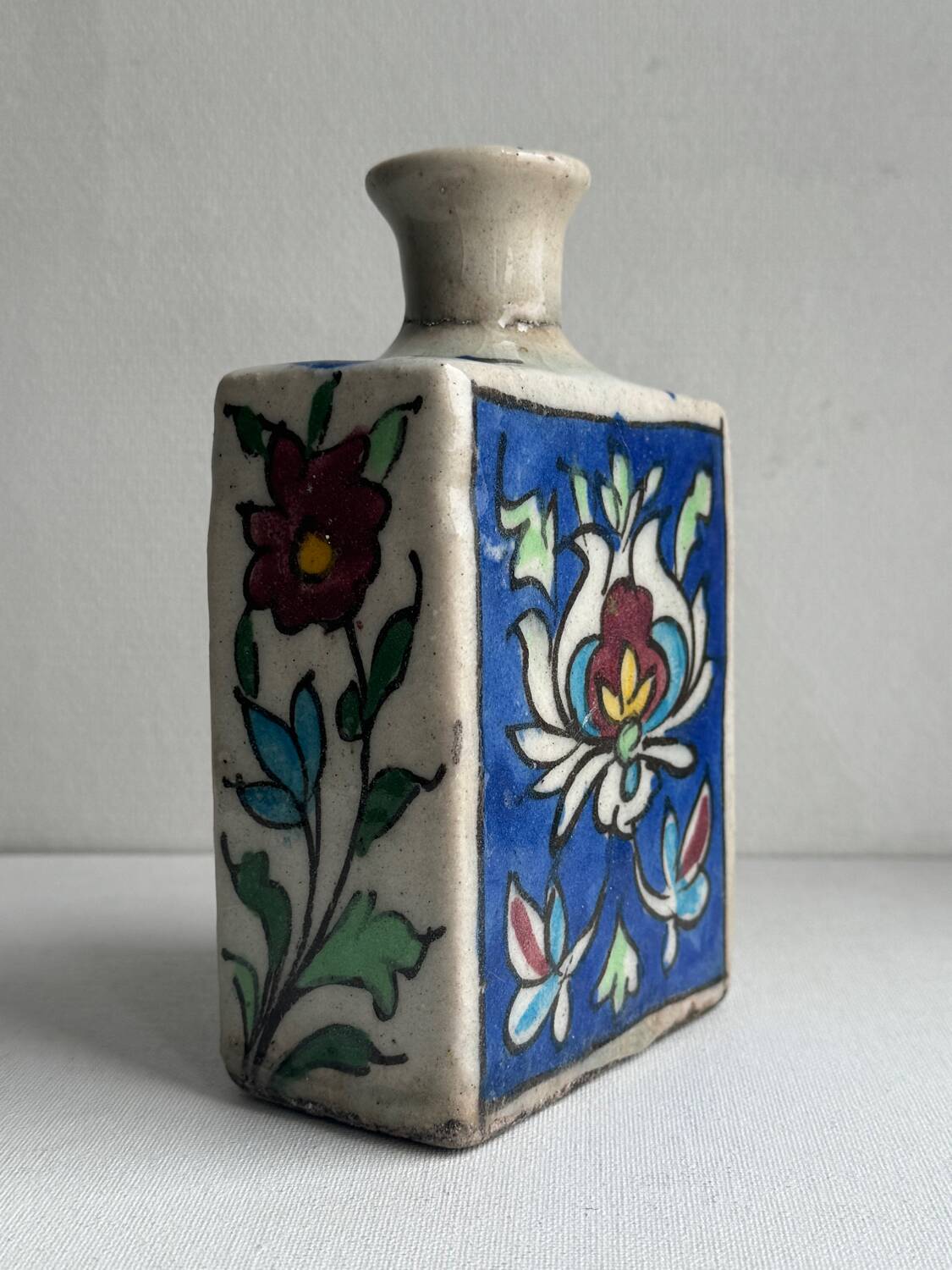 Kadjar Iznik Persian bottle vase, 19th century
