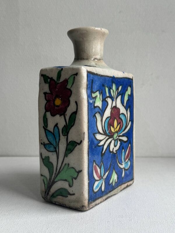 Vase bouteille Kadjar Iznik Perse XIX ème
