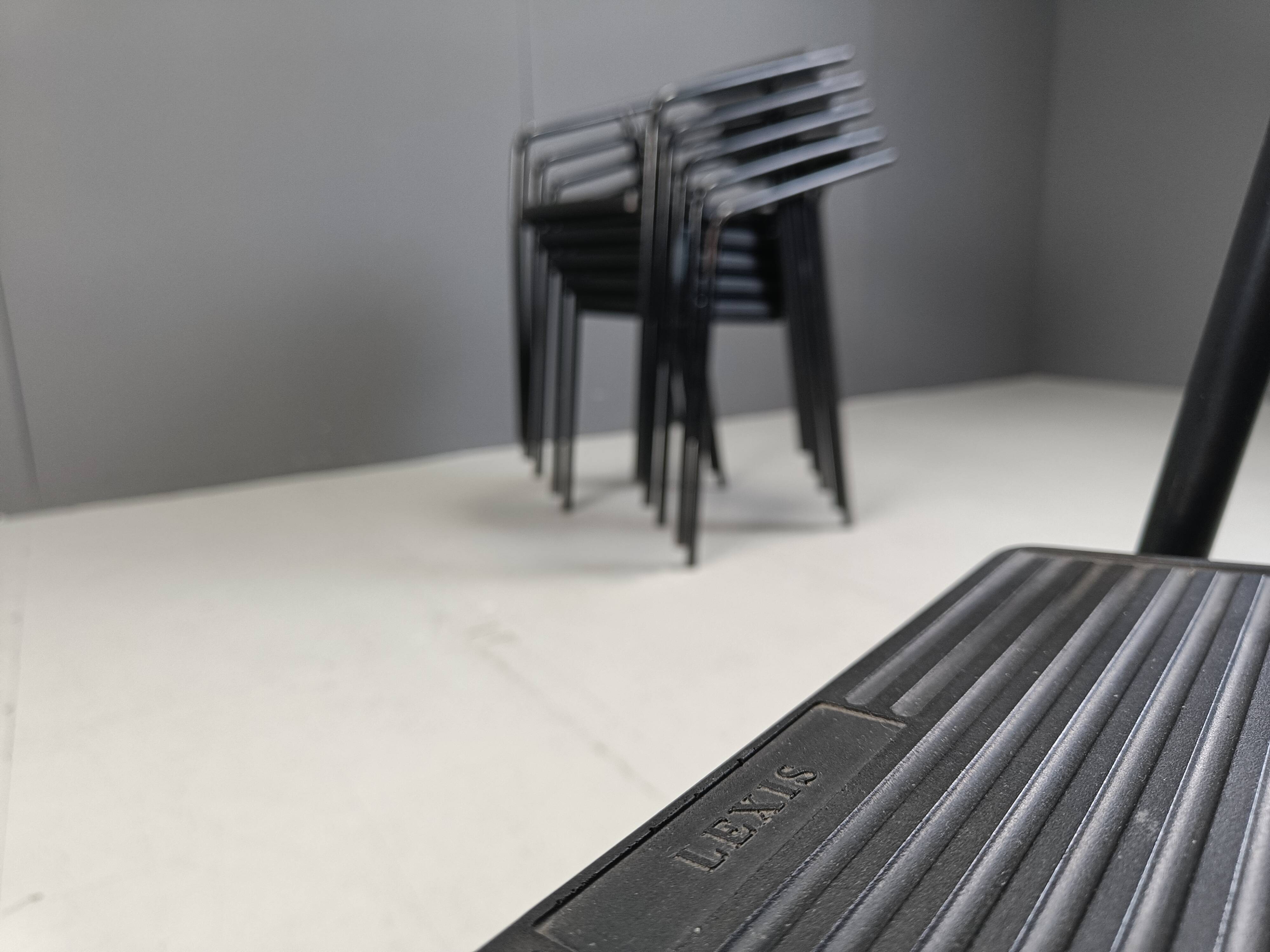 Chaises de salle à manger italiennes postmodernes par Lexis, années 1990