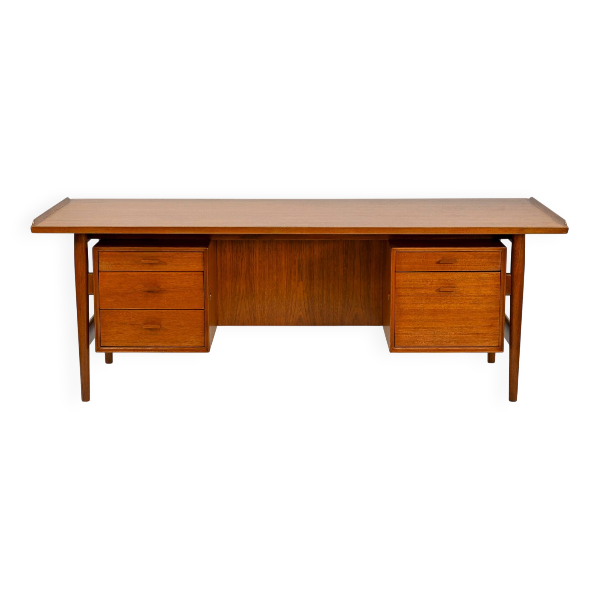 Arne Vodder desk in teak