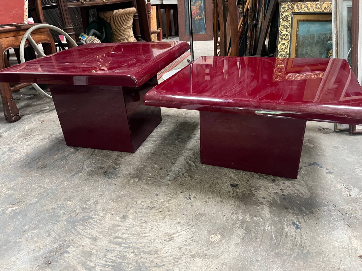 Pair of vintage coffee tables in burgundy lacquer by David Lange