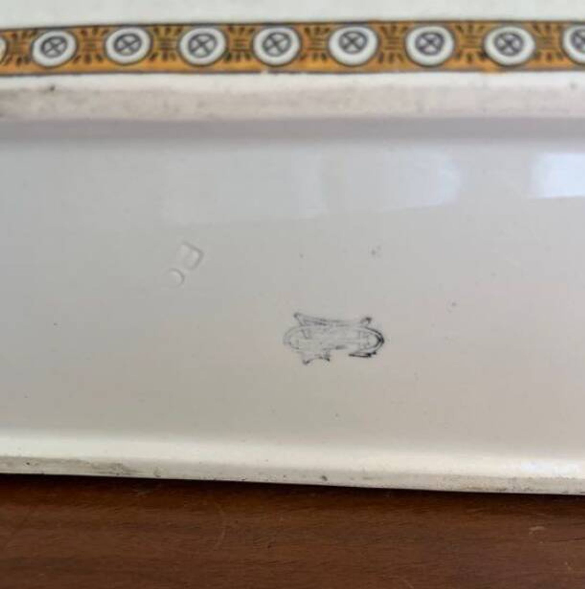 Jardinière / cache-pot en faïence de Gien – décor Renaissance – XIXe