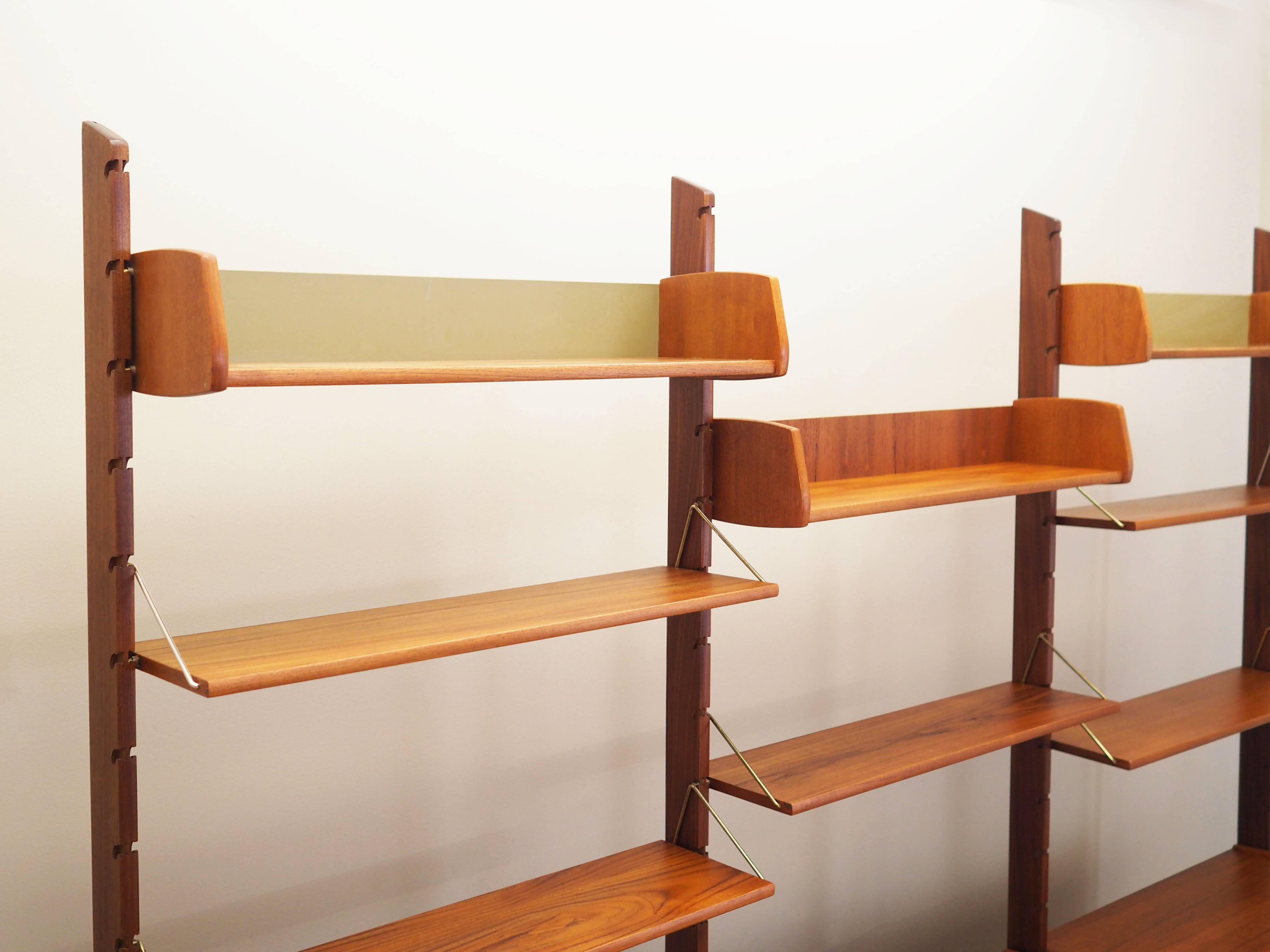 Teak system bookcase, Norwegian design, 1960s, production: Blindheim Mobelf