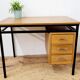 Bureau en bois et métal
