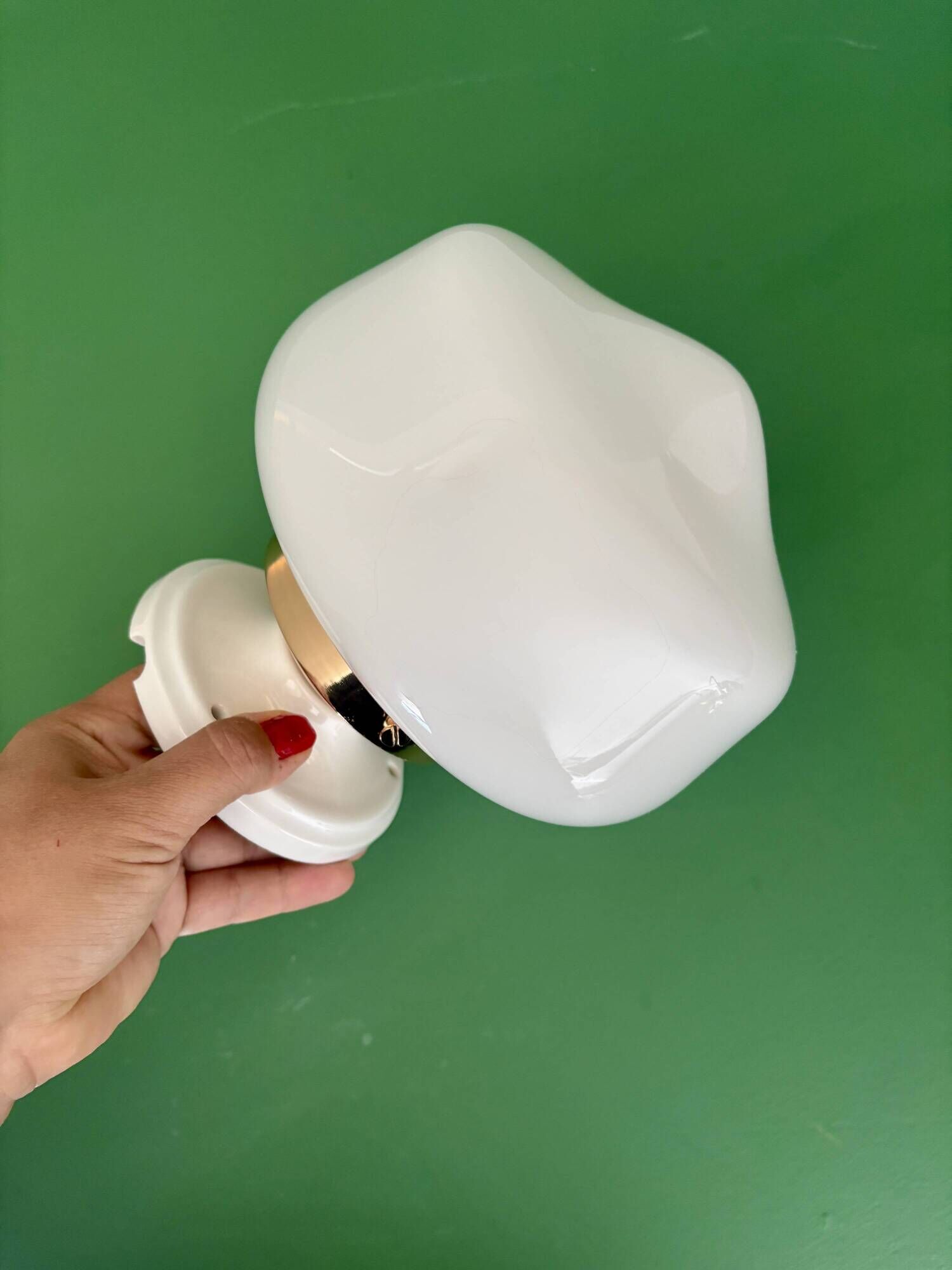 Vintage Art Deco globe wall light in white opaline.