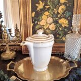 Coffee/tea pot, milk jug and sugar bowl