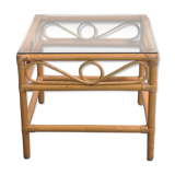 Table basse en rotin et plateau en verre