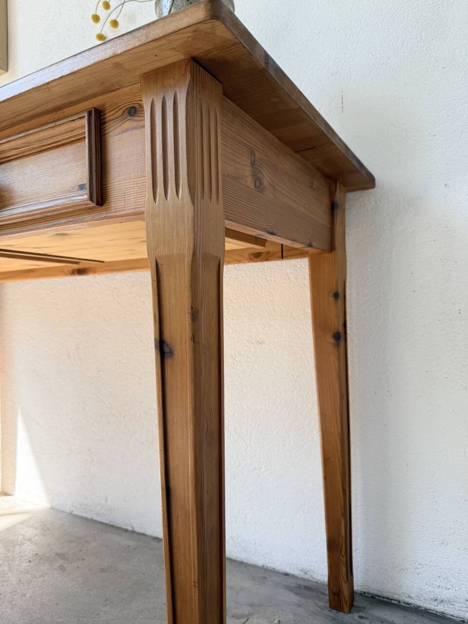 English style pine desk