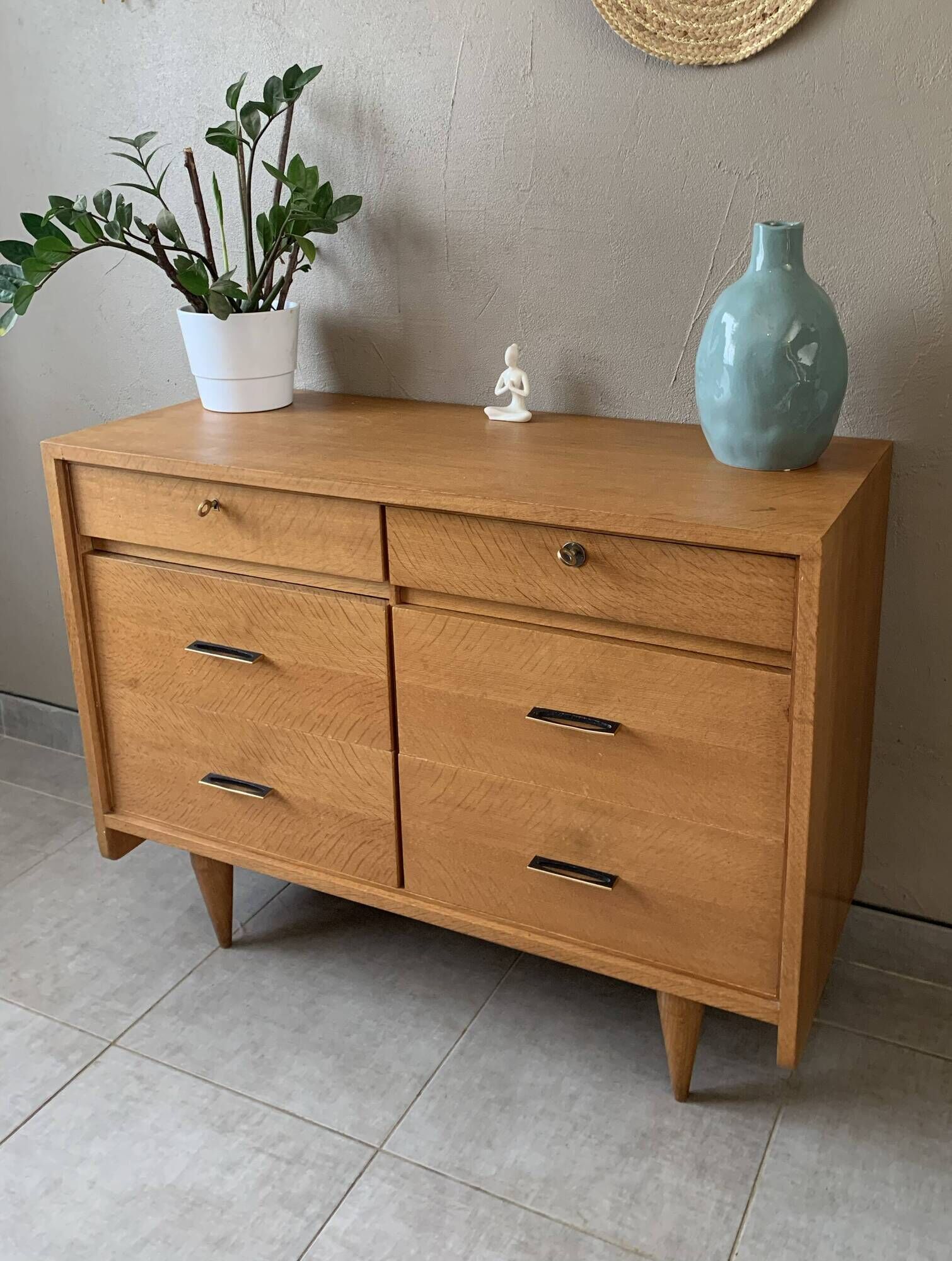 Large vintage 6-drawer chest of drawers from the 50s in oak.