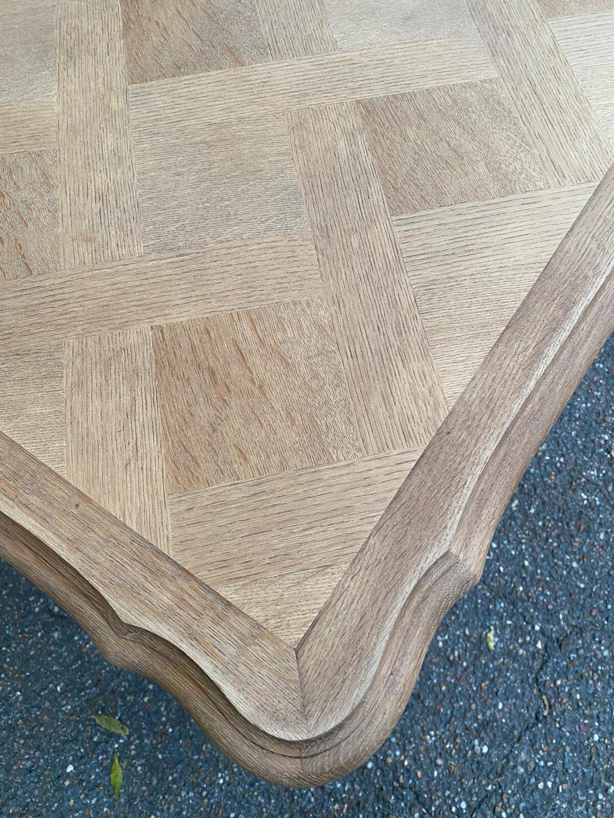 Louis XV extendable dining table, 20th century, renovated in solid oak, 245cm