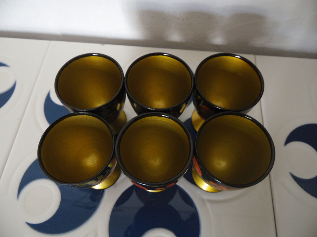 6 Wooden coquetiers Khokhloma