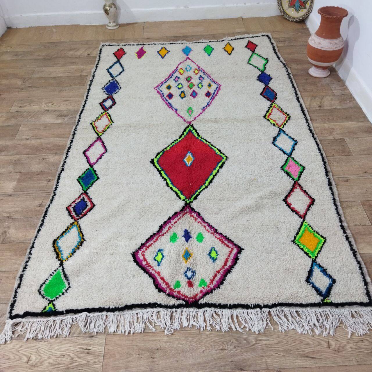 Handmade moroccan berber rug 260 x 160 cm