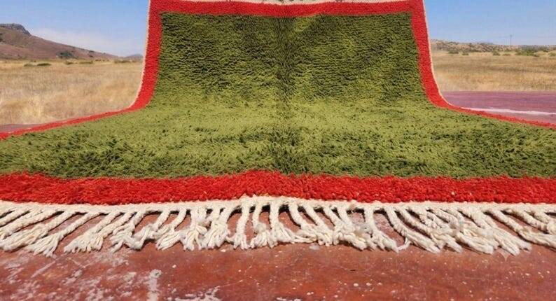 Moroccan Berber rug in green and red 300x200 cm – handmade rug