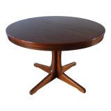 Baumann extendable round table