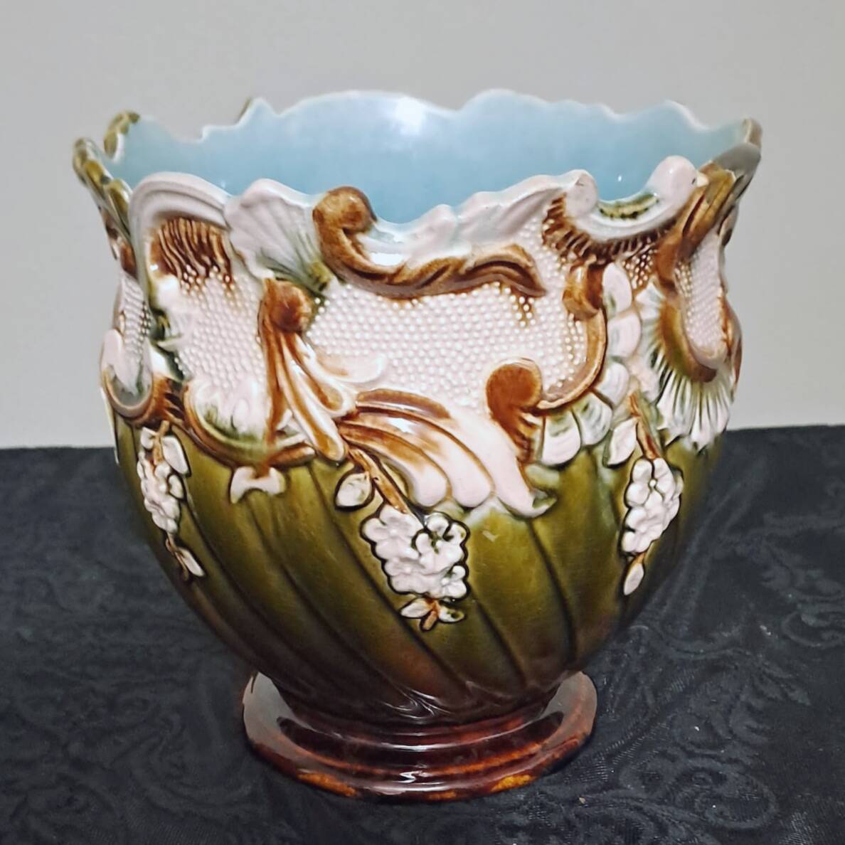 Majolica slip pot cover, height 20cm