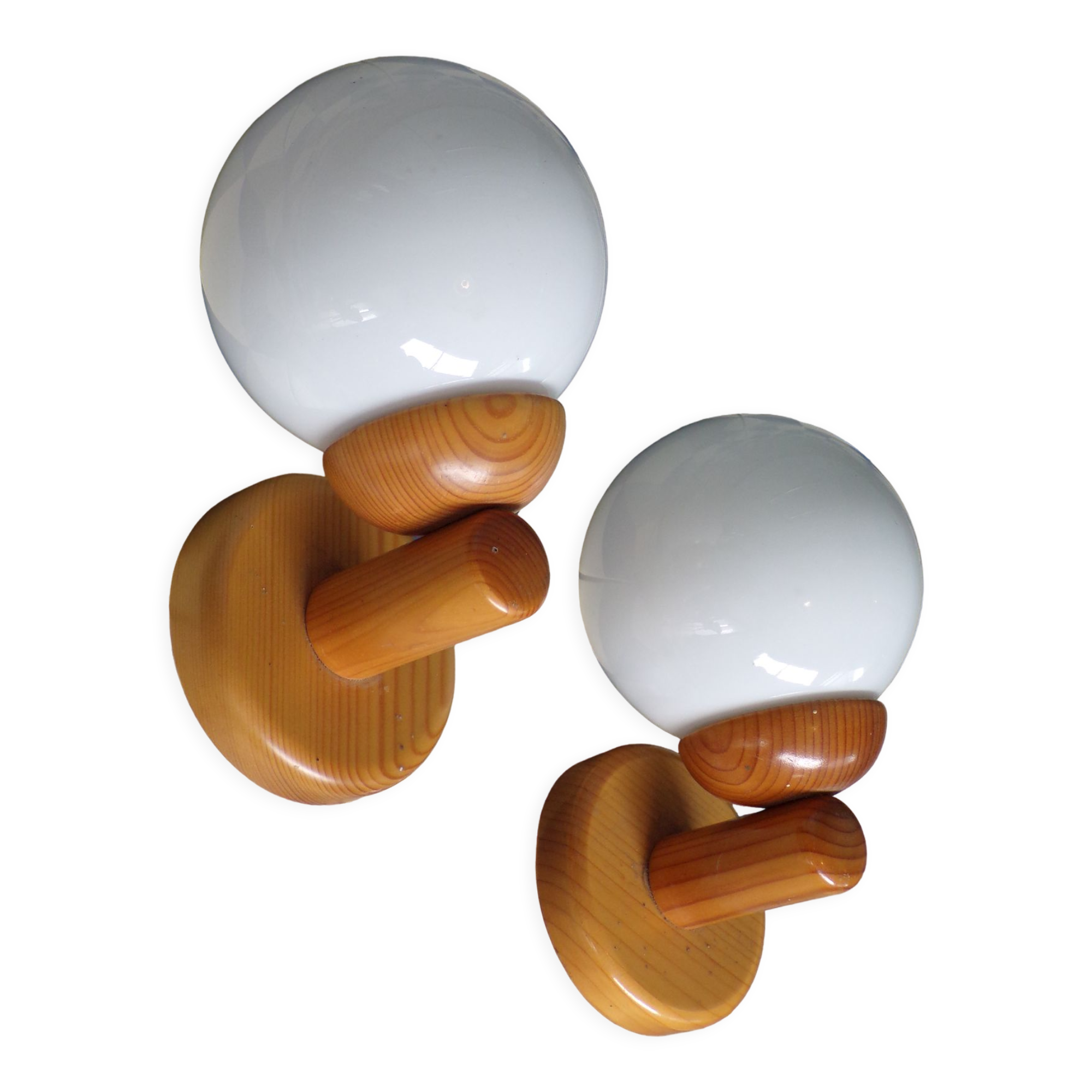 Pair of pine scndivave sconces