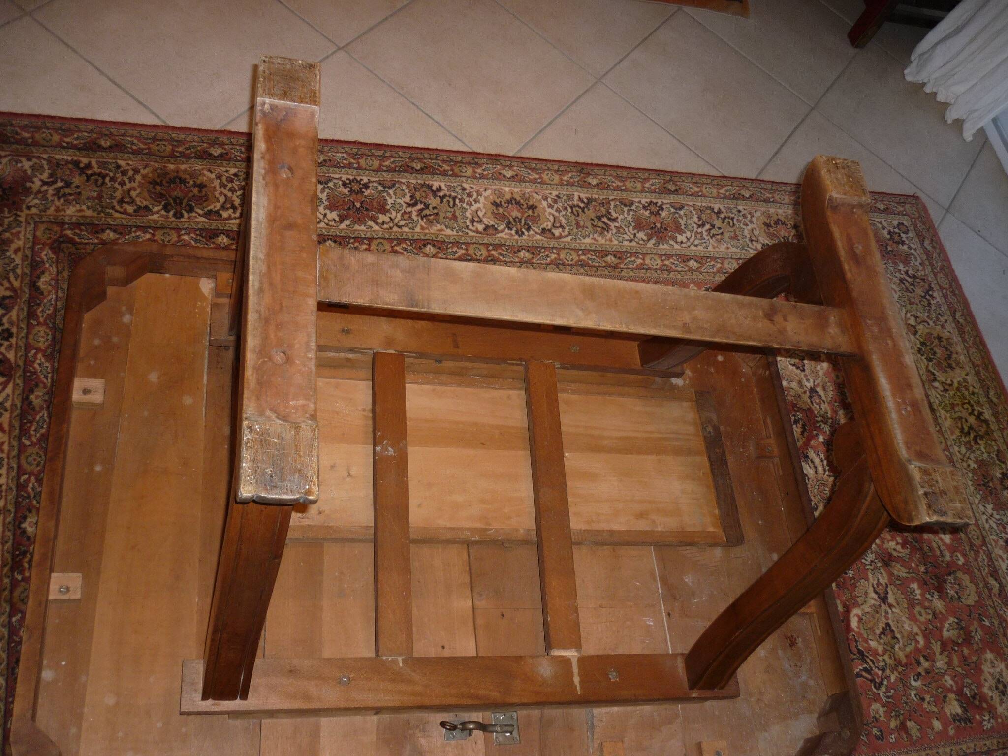 Art deco dining table