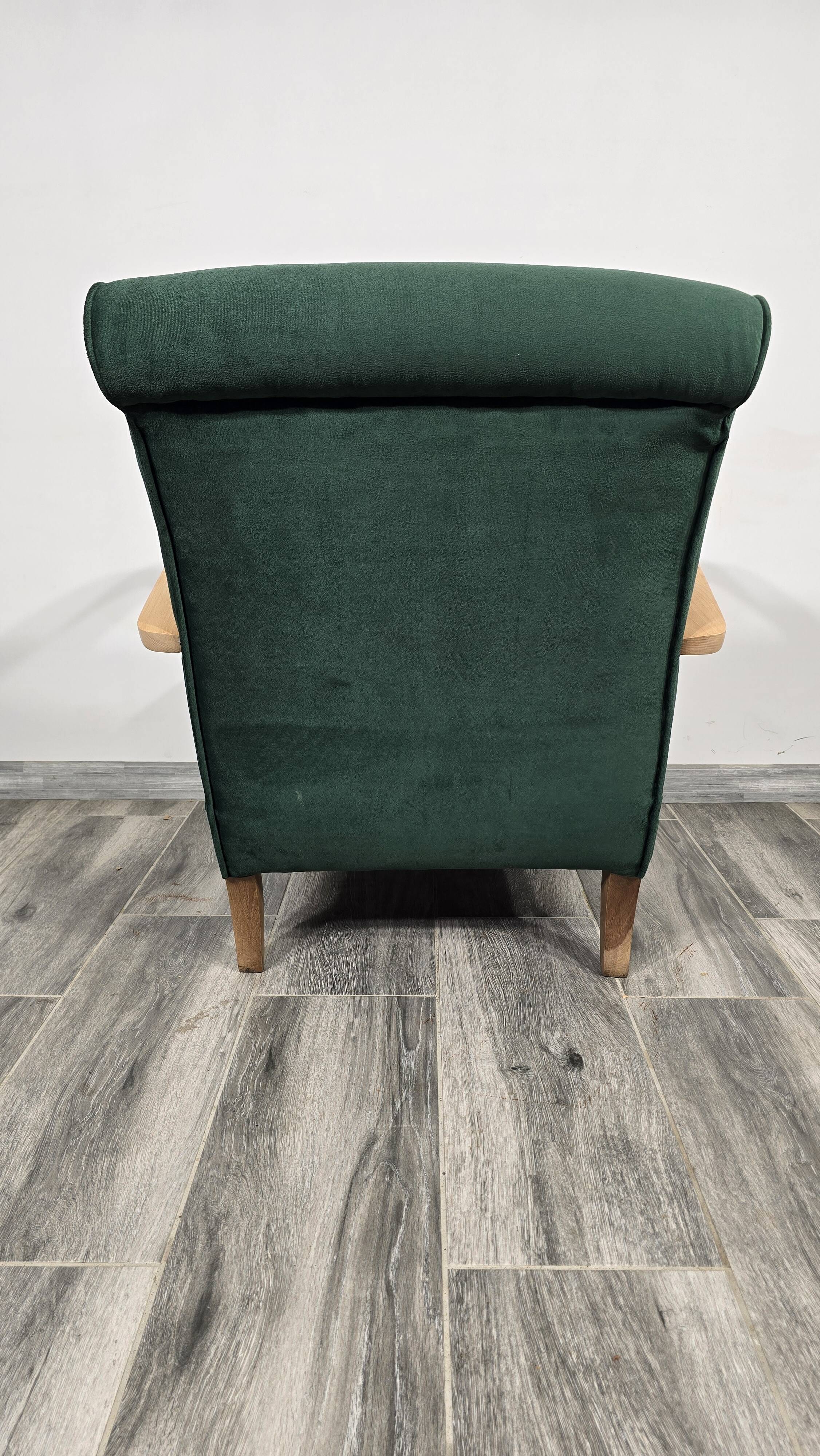 Art Deco Lounge Chair by Jindrich Halabala