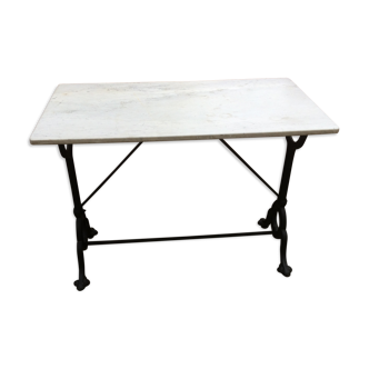 Bistro table