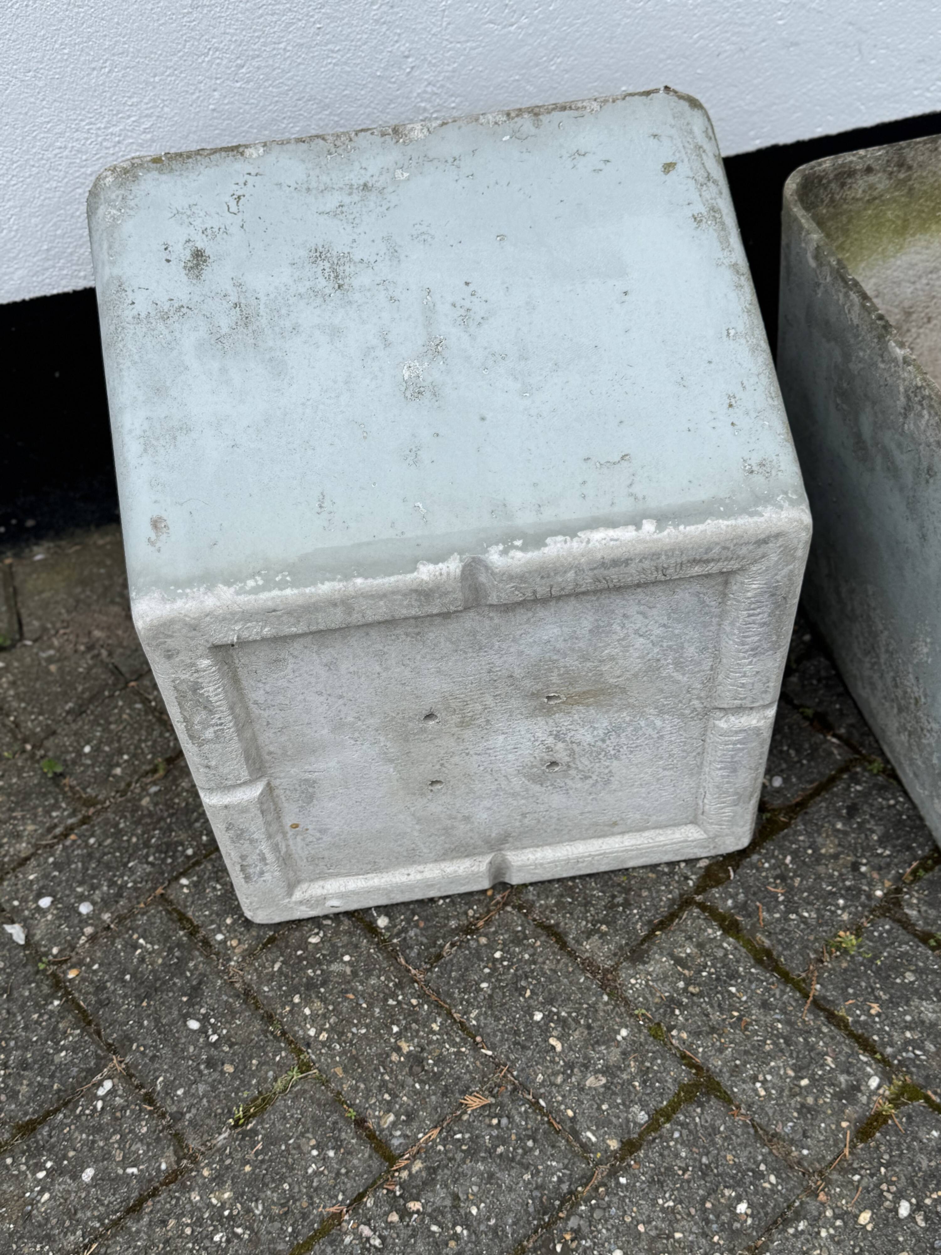 Paire de jardinières carrées