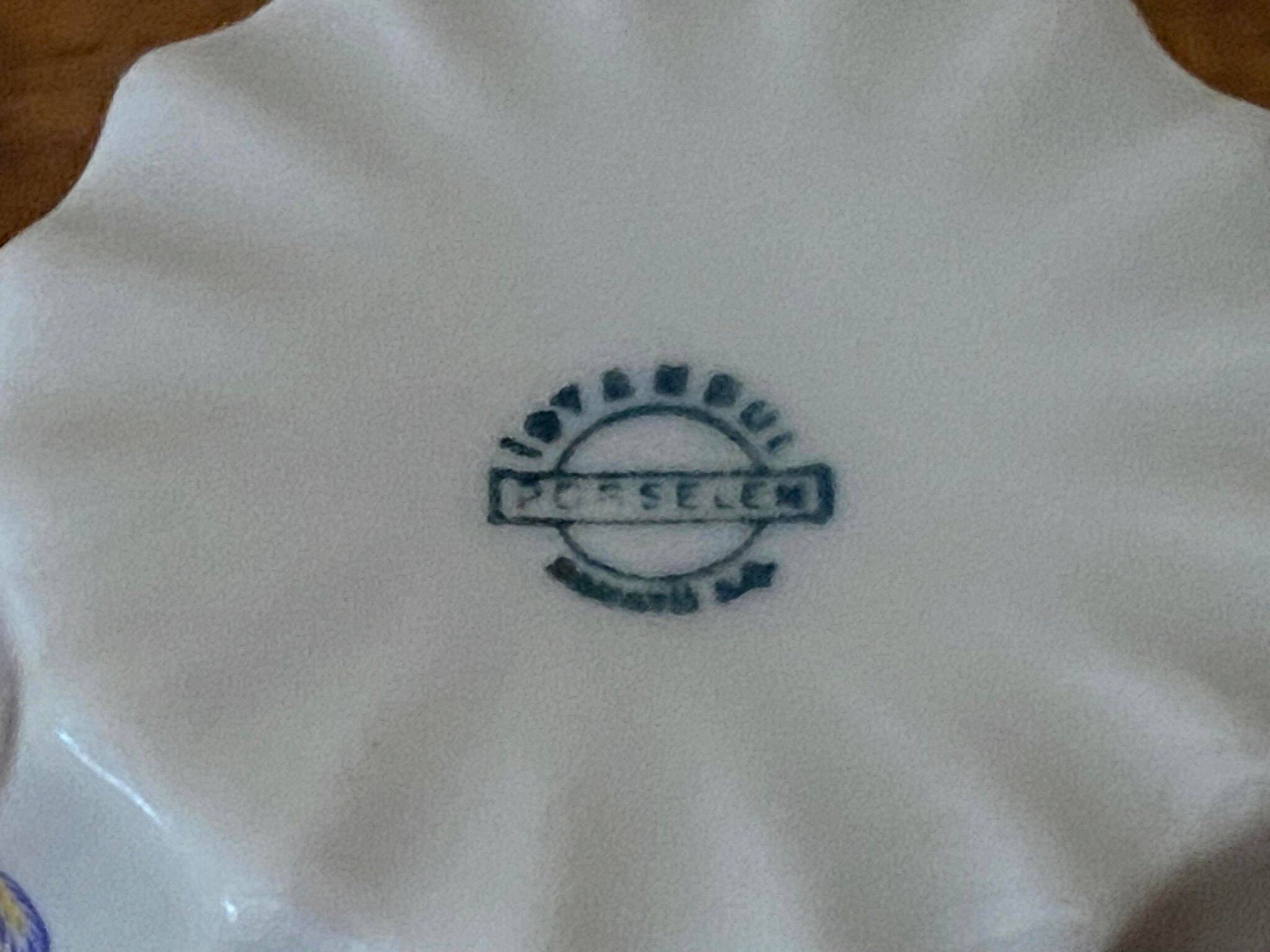 Set of 2 Istanbul and LImoges porcelain cups decorated with small blue flowers