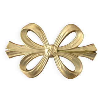 Brass knot trivet