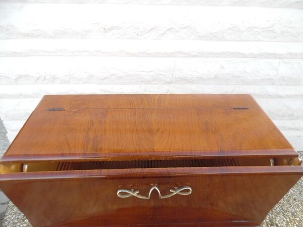 Art deco bar furniture