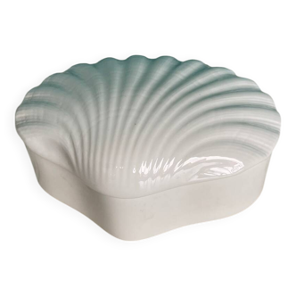 Heinrich white porcelain shell box