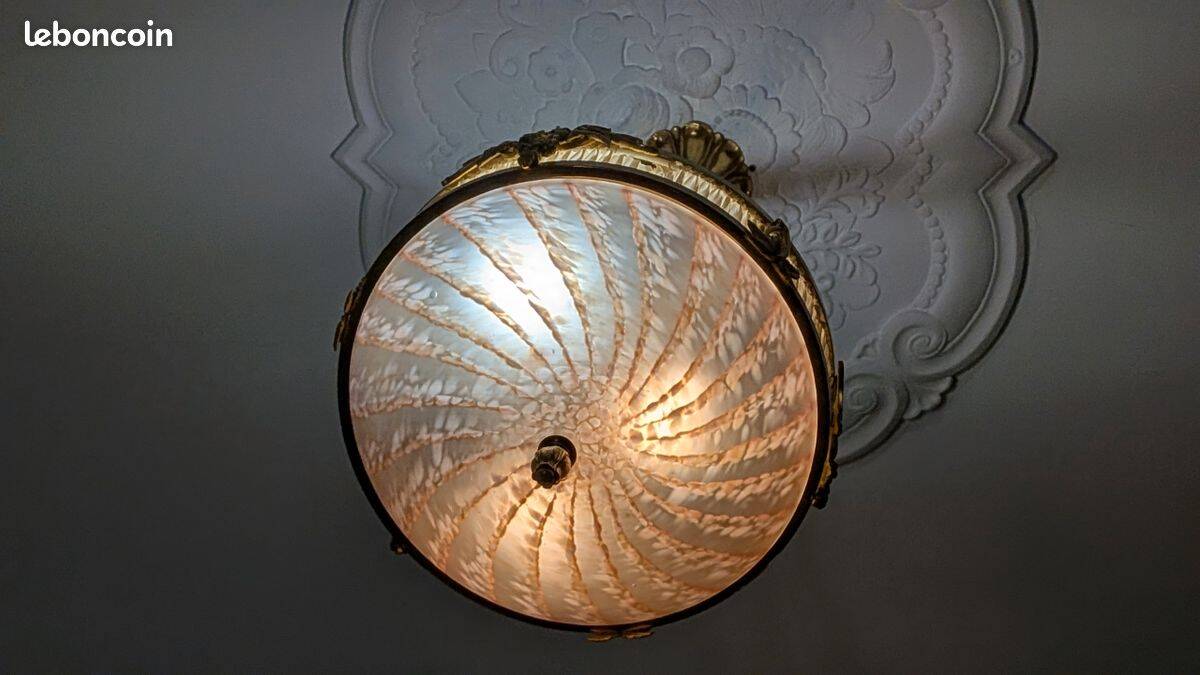 Suspension lamp Lucien Gau in bronze