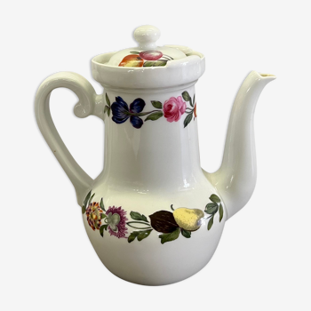 Coffee maker or teapot in porcelain of paris