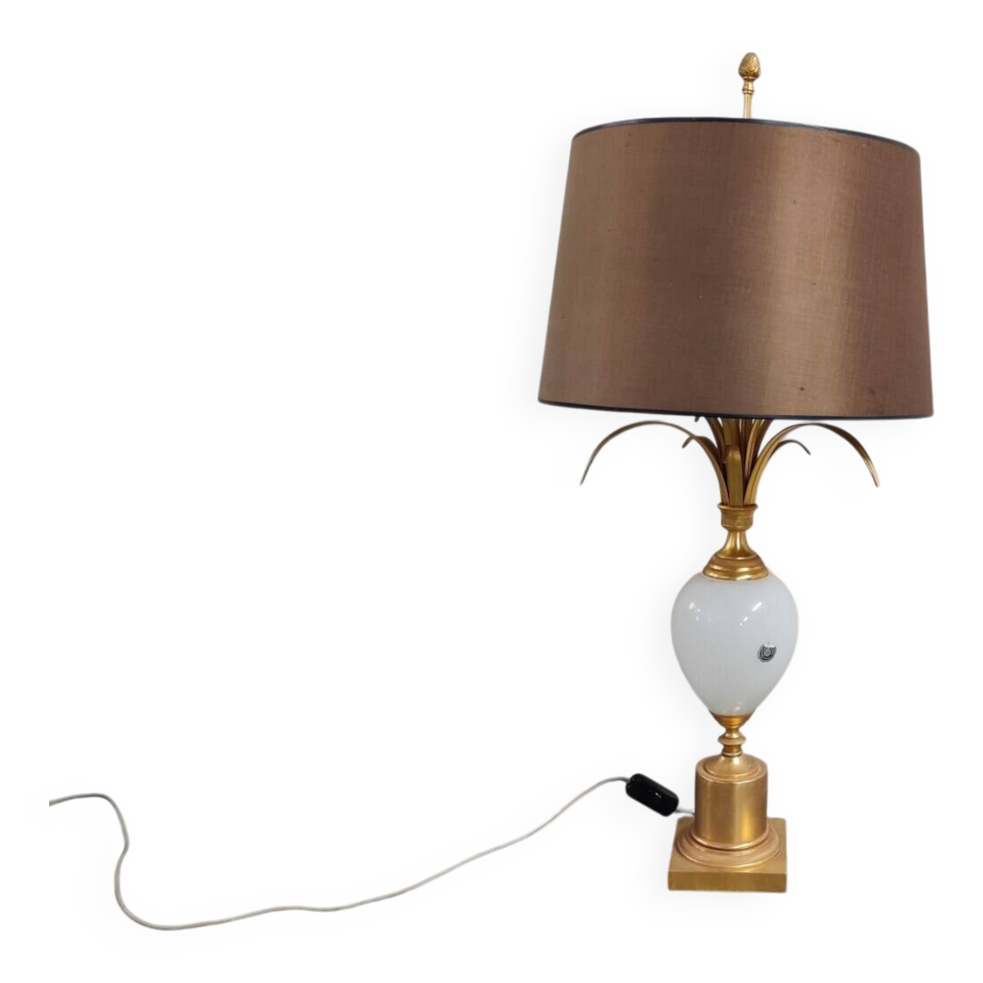 Lampe de table en laiton et opaline en forme de feuille d'ananas, années 1960