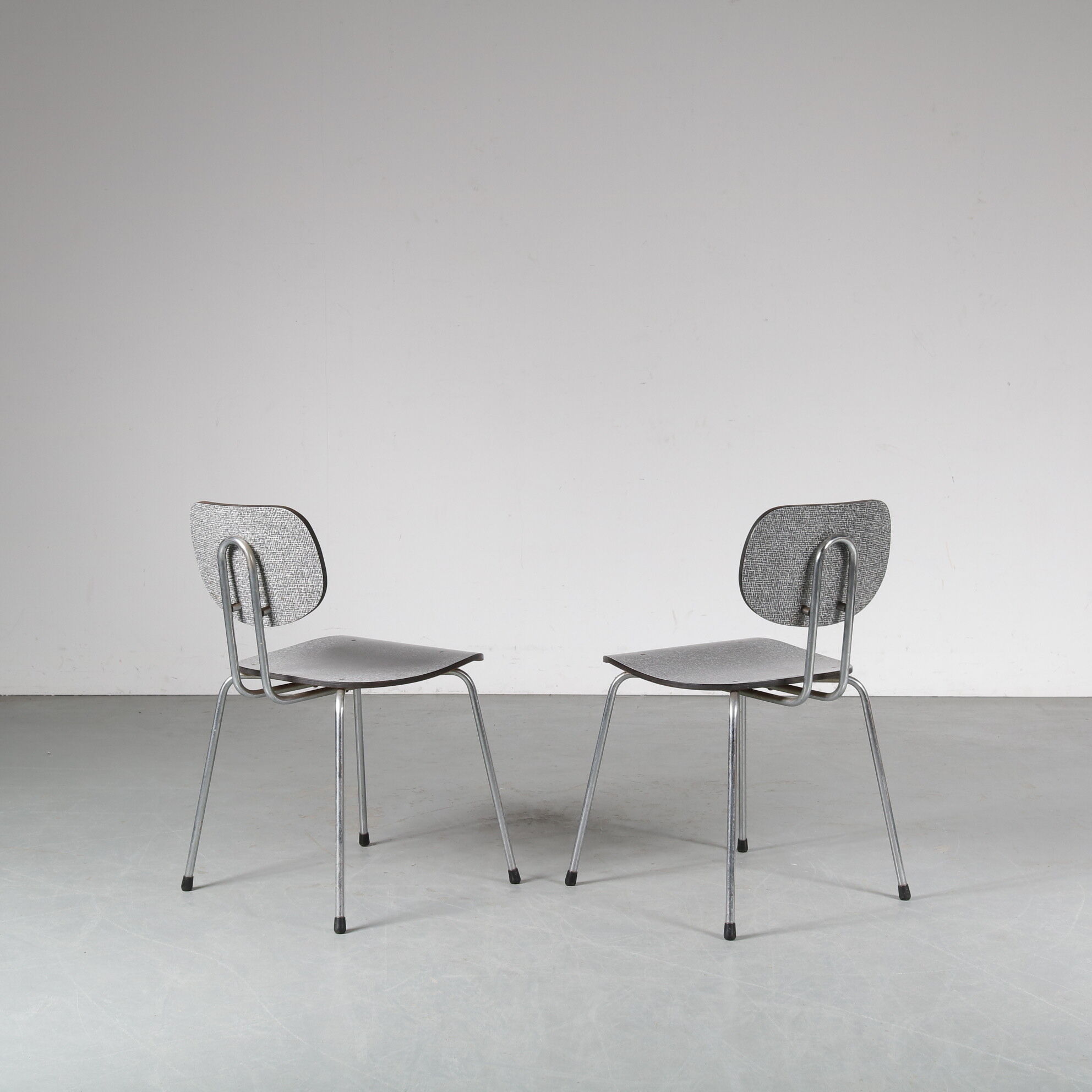 Pair of “CT2” dining chairs by Willy van der Meeren for Tubax, Belgium 1950