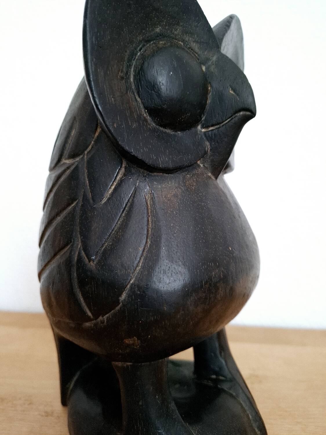 Chouette en bois sculpté vintage