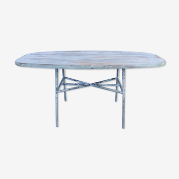 Table forme ovale