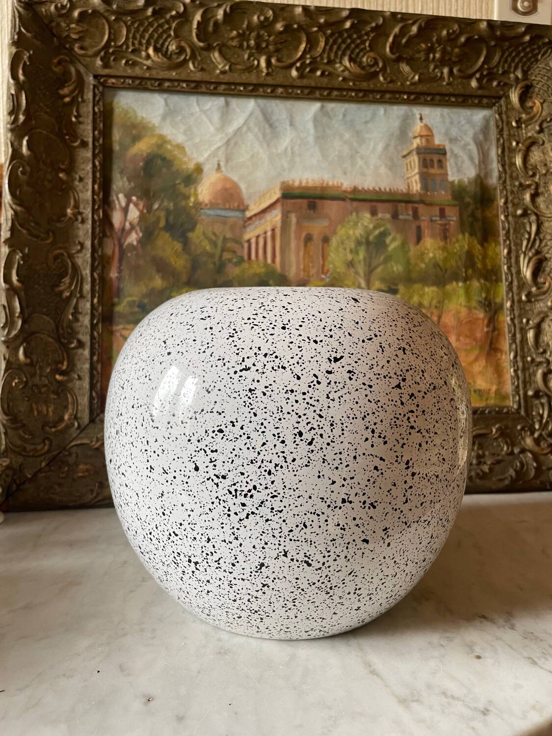 Large speckled ball vase 1980