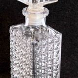 Narrow whiskey decanter with spike pattern