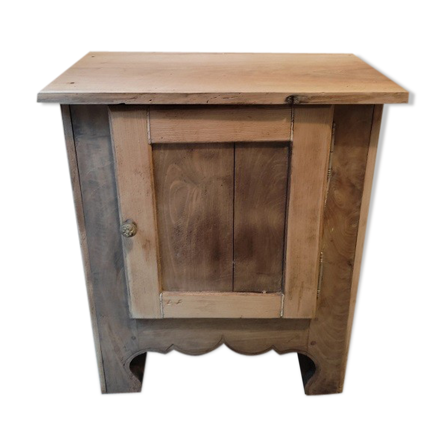 Solid wood furniture