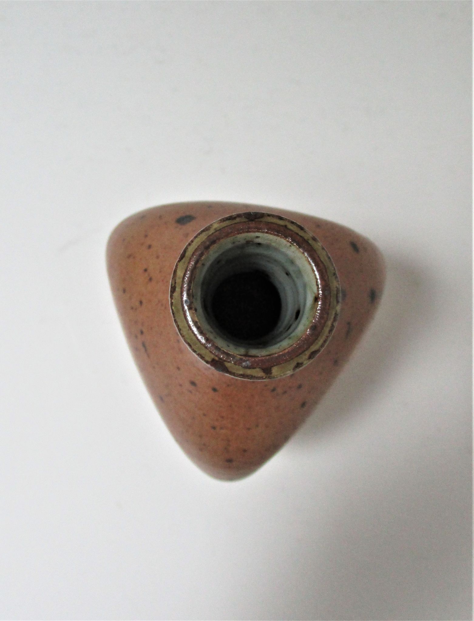 Soliflore vase in pyrite sandstone with three vintage faces