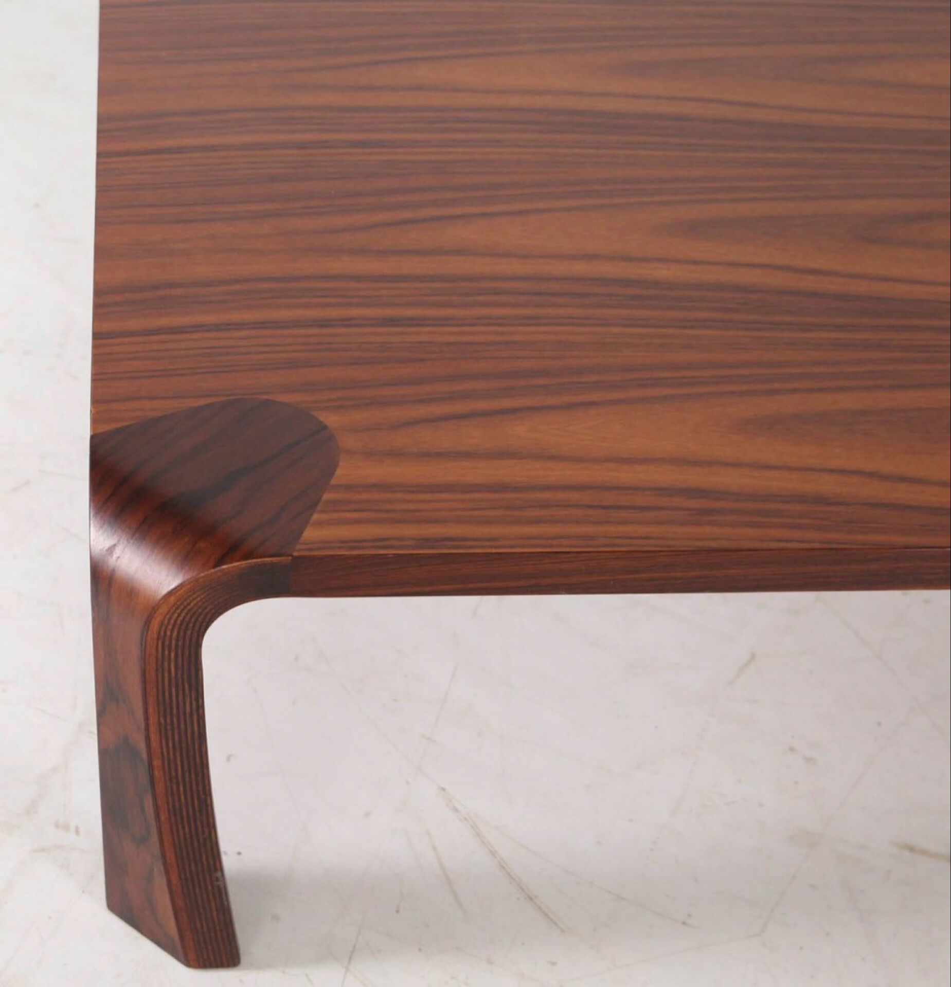 Table de salon par Tendo Mokko