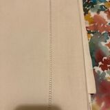 2 white métis sheets