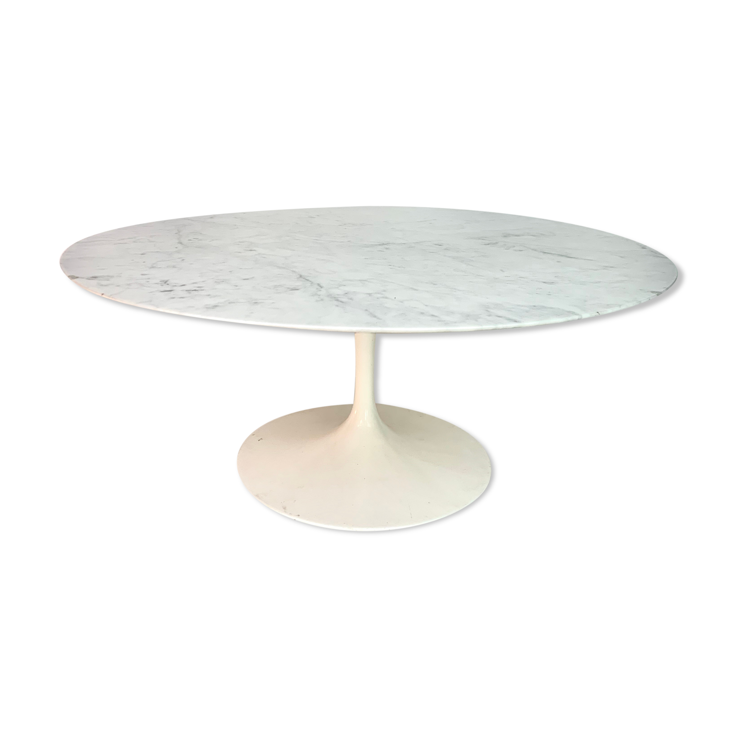 Coffee table by Eero Saarinen for Knoll