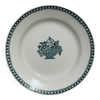Vintage flat plate in green earthenware Manufacture Saint-Amand 4525 Basket of Flowers