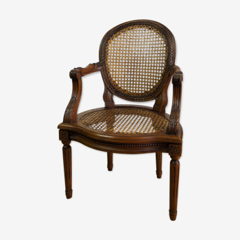 Fauteuil d'enfant en bois sculpté style Louis XVI